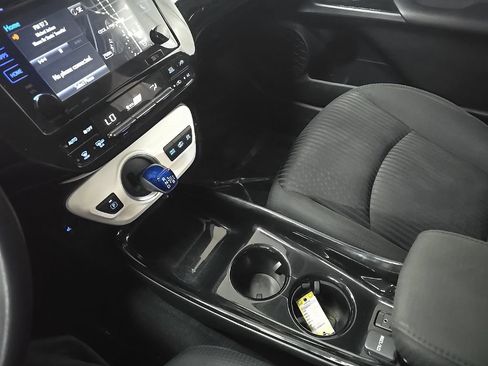 Used 2017 Toyota Prius Prime Plus FWD image 26