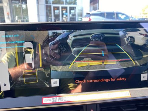 New 2026 Toyota Prius Plug-In Hybrid image 26
