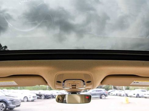 Used 2022 Audi Q5 2.0T Premium image 11