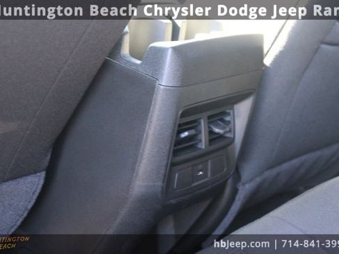 Used 2026 GMC Canyon Elevation image 27