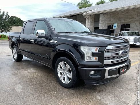Used 2016 Ford F150 Platinum w/ Equipment Group 701A Luxury RWD image 3