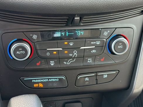 Used 2018 Ford Escape SE image 18