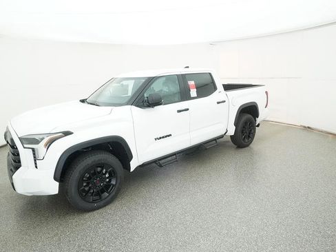 New 2025 Toyota Tundra SR5 image 9