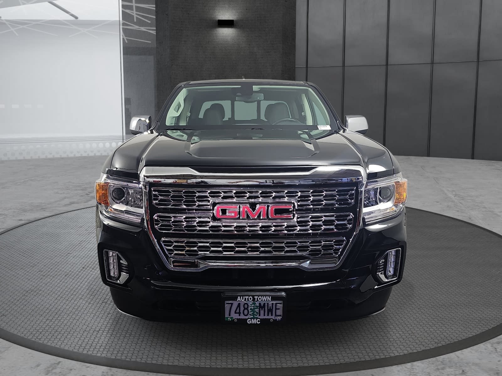 Used 2021 GMC Canyon Denali AWD/4WD image 2