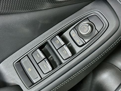 Used 2023 Subaru Forester Touring AWD/4WD image 18