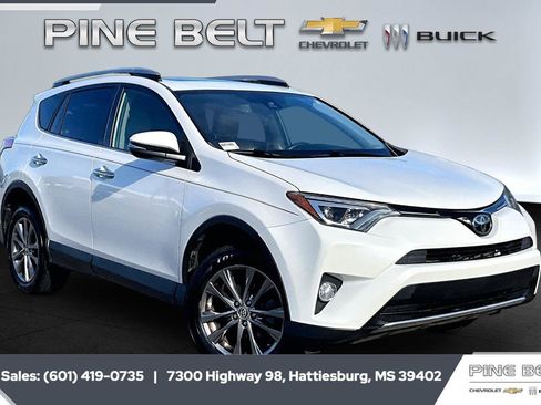 Used 2018 Toyota RAV4 Limited FWD image 1
