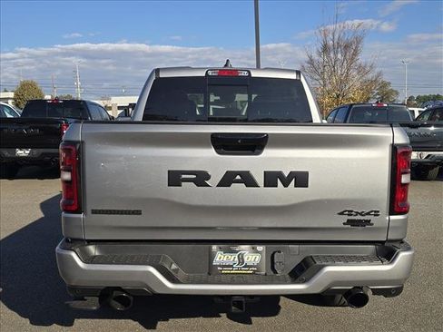 New 2026 RAM 1500 4x4 Crew Cab image 14