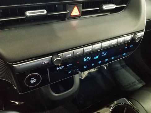 Certified 2025 Hyundai Ioniq 5 SEL image 8