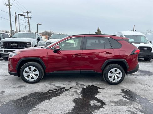 Used 2019 Toyota RAV4 LE w/ All Weather Liner Package image 4