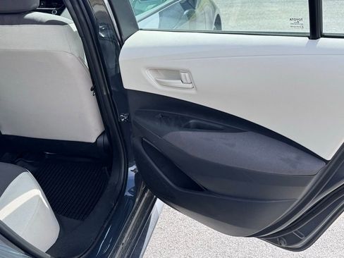 Used 2025 Toyota Corolla LE image 26