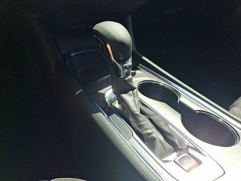 Certified 2025 Chevrolet Malibu LT FWD image 14