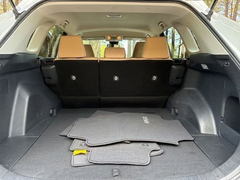 Used 2019 Toyota RAV4 LE image 17