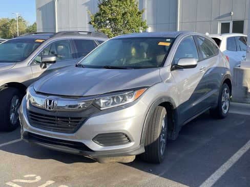 Used 2021 Honda HR-V LX image 2
