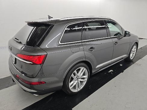 Used 2025 Audi Q7 3.0T Premium Plus w/ Premium Plus Package AWD/4WD image 2