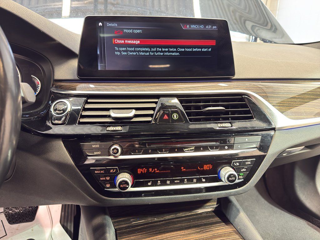 Used 2019 BMW 530i xDrive w/ Convenience Package AWD/4WD image 14