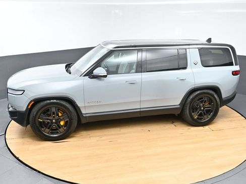 Used 2023 Rivian R1S Adventure AWD/4WD image 46