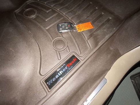 Used 2018 Chevrolet Tahoe Premier AWD/4WD image 31