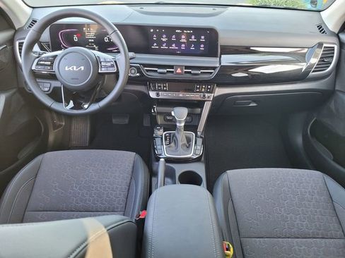 New 2026 Kia Seltos S image 8