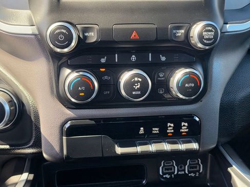 Used 2020 RAM 1500 Big Horn AWD/4WD image 24