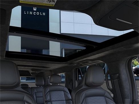 New 2026 Lincoln Navigator L Black Label AWD/4WD image 22