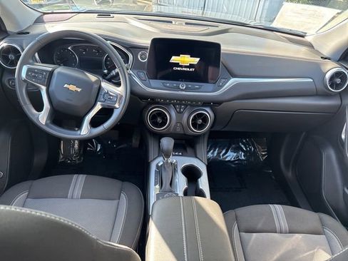 Used 2025 Chevrolet Blazer LT w/ Convenience Package AWD/4WD image 28