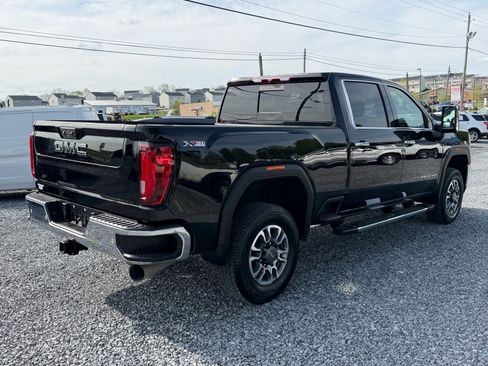 Used 2022 GMC Sierra 3500 SLT w/ SLT Preferred Package image 2