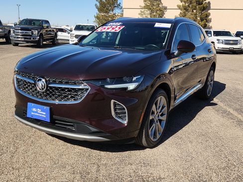 Used 2022 Buick Envision Avenir w/ Technology Package II image 3