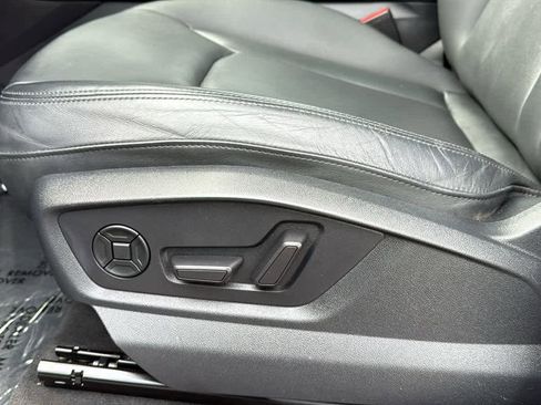 Used 2022 Audi Q7 2.0T Premium Plus w/ Premium Plus Package image 17