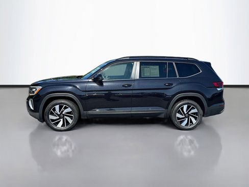 Used 2025 Volkswagen Atlas SE AWD/4WD image 4