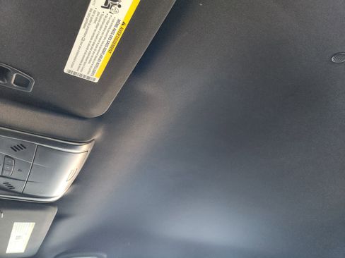 Used 2024 Cadillac XT5 Luxury image 27