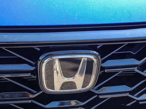 Certified 2024 Honda CR-V Sport-L image 4