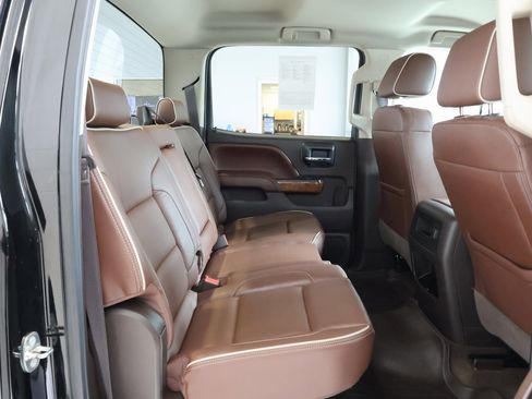 Used 2016 Chevrolet Silverado 2500 High Country w/ Duramax Plus Package image 34