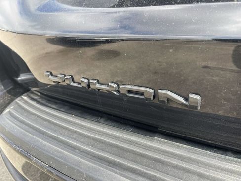 Used 2021 GMC Yukon Denali w/ Denali Premium Package AWD/4WD image 7