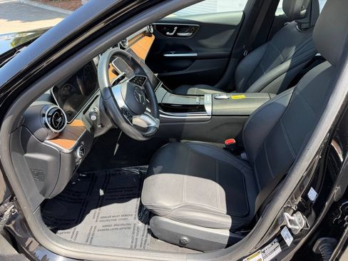 Used 2025 Mercedes-Benz C 300 Sedan image 15