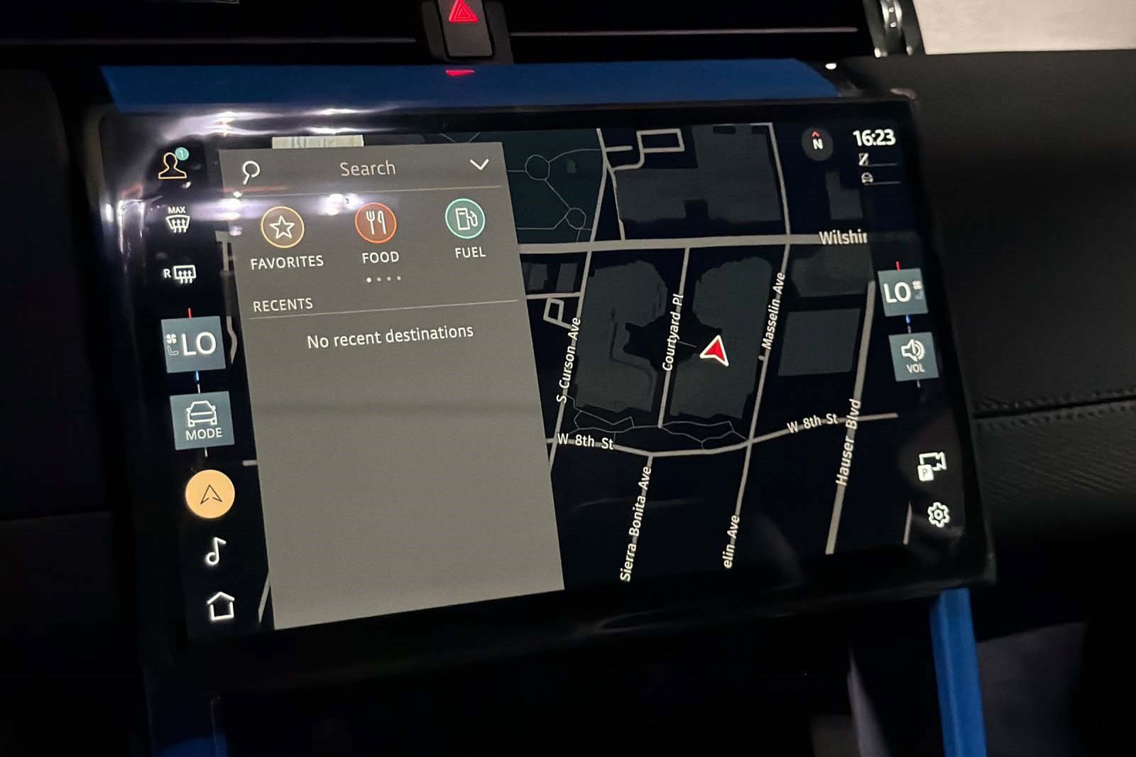 New 2026 Land Rover Discovery Sport Landmark AWD/4WD image 18