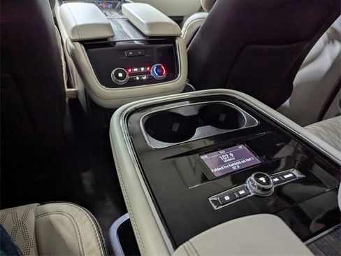 Used 2020 Lincoln Navigator Black Label w/ Cargo Convenience Package image 13