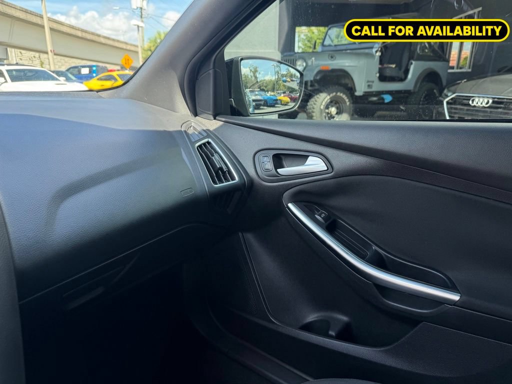 Used 2017 Ford Focus ST FWD image 14