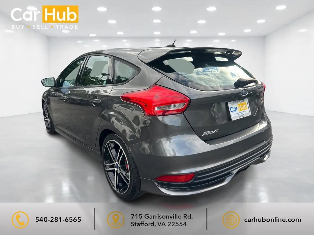Used 2016 Ford Focus ST FWD image 4