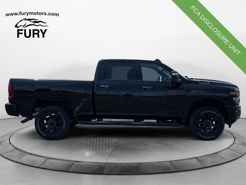 Used 2025 RAM 2500 Big Horn AWD/4WD image 2