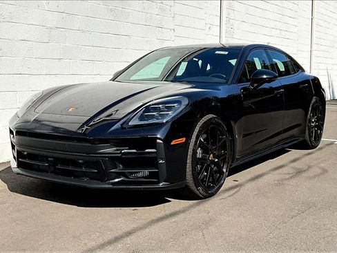 Used 2025 Porsche Panamera 4 image 1