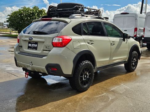 Used 2016 Subaru Crosstrek 2.0i Premium w/ Moonroof Package AWD/4WD image 3