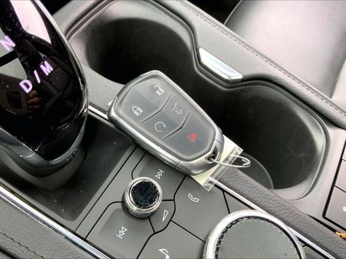 Used 2023 Cadillac XT4 Sport AWD/4WD image 11