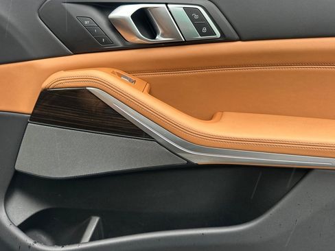 Certified 2025 BMW X7 xDrive40i image 22