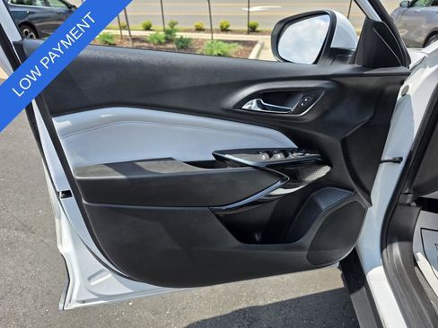 Used 2024 Chevrolet Trax LT FWD image 11