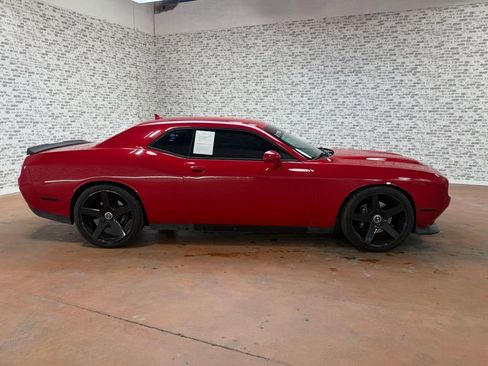 Used 2016 Dodge Challenger R/T Scat Pack w/ Leather Interior Group image 7