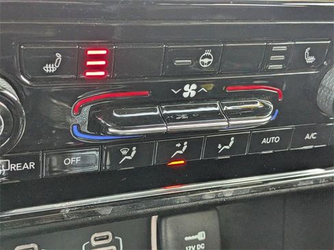 Certified 2025 Jeep Grand Cherokee Limited w/ Trailer Tow Package image 22