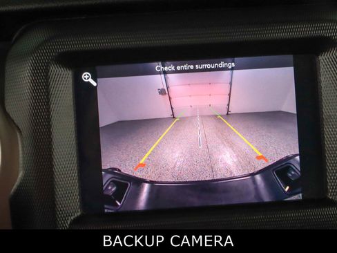 Used 2021 Jeep Gladiator Sport image 18