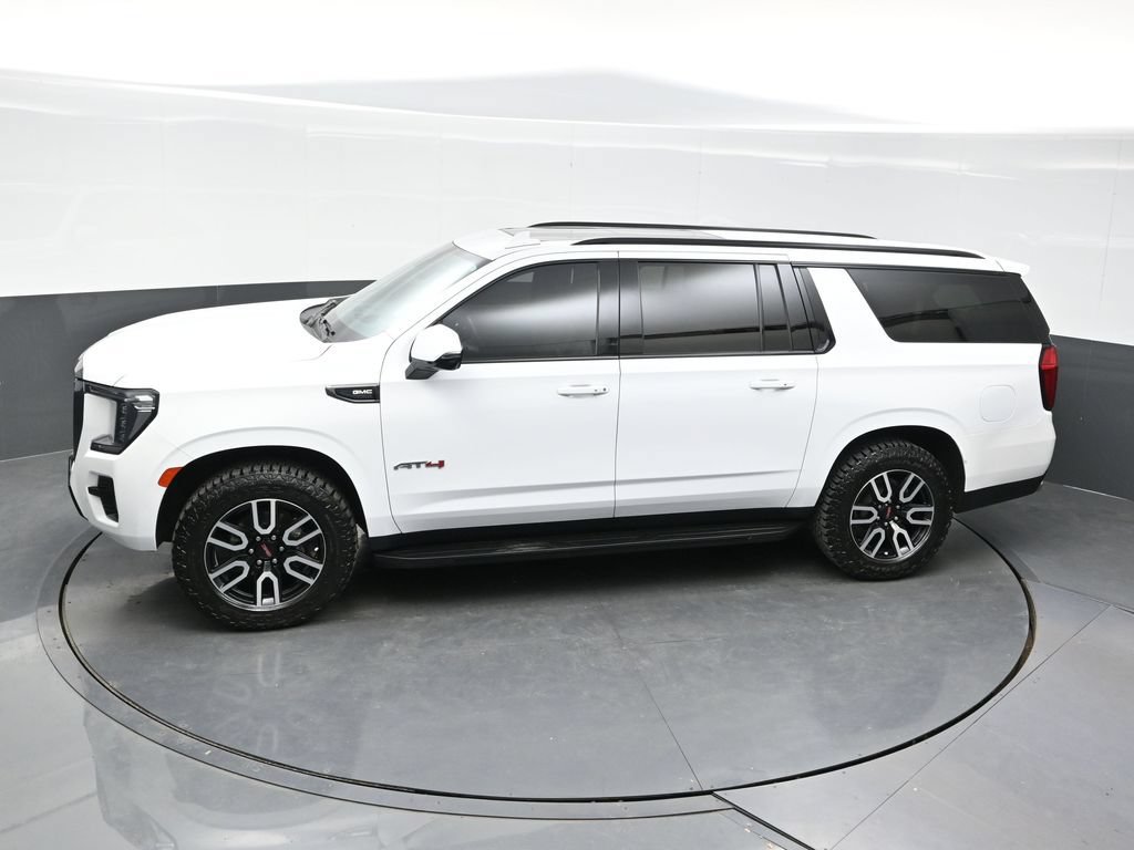 Used 2023 GMC Yukon XL AT4 AWD/4WD image 42
