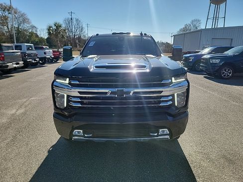 Used 2023 Chevrolet Silverado 2500 High Country w/ Technology Package image 8