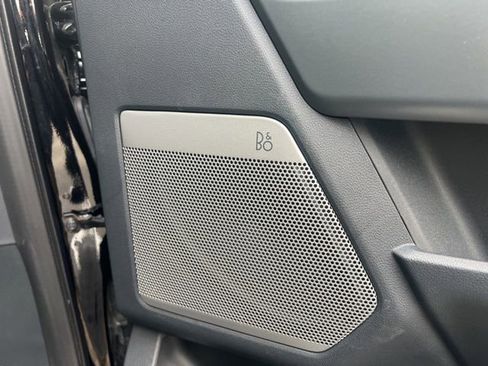 Used 2024 Ford F150 Lariat w/ FX4 Off-Road Package image 9